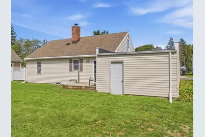 527  Schwartz St, Plymouth, WI 53073 - Photo 23