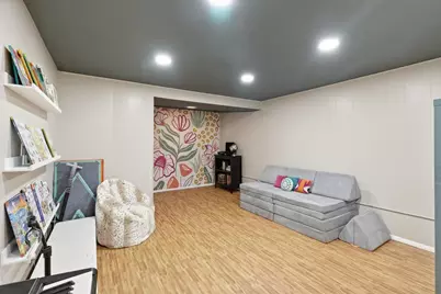 3956 E Edgerton Ave, Cudahy, WI 53110 - Photo 31