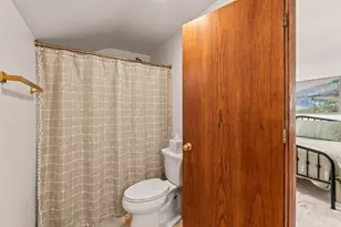 1566 Briarwood Ln, Hartford, WI 53027 - Photo 17
