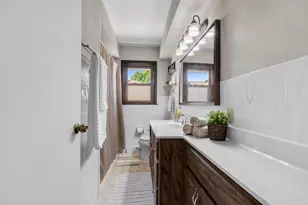 9600 W Morgan Ave, Milwaukee, WI 53228 - Photo 11