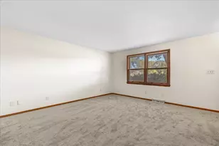 10773 W Appleton Ave, Milwaukee, WI 53225 - Photo 15