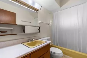 10773 W Appleton Ave, Milwaukee, WI 53225 - Photo 17
