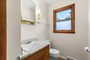 10773 W Appleton Ave, Milwaukee, WI 53225 - Photo 11