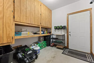 N74W16142  Stonewood Dr, Menomonee Falls, WI 53051 - Photo 33