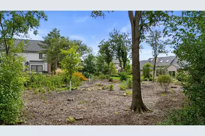 N74W16142  Stonewood Dr, Menomonee Falls, WI 53051 - Photo 41