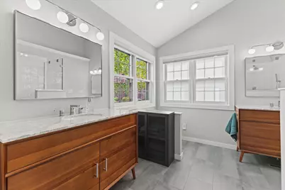 N74W16142  Stonewood Dr, Menomonee Falls, WI 53051 - Photo 23