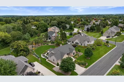 N74W16142  Stonewood Dr, Menomonee Falls, WI 53051 - Photo 43