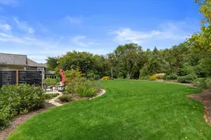 N74W16142 Stonewood Dr, Menomonee Falls, WI 53051 - Photo 41