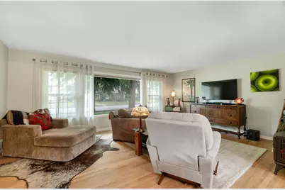 4441 N Wildwood Ave #4443, Shorewood, WI 53211 - Photo 7