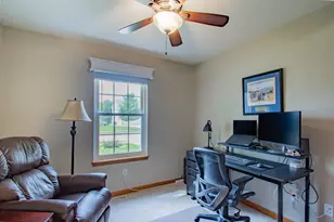 435 Crestwood Dr, Johnson Creek, WI 53038 - Photo 33