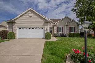 435 Crestwood Dr, Johnson Creek, WI 53038 - Photo 1
