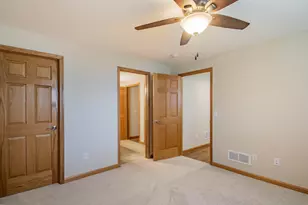 435 Crestwood Dr, Johnson Creek, WI 53038 - Photo 37