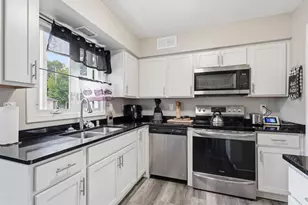 5800 W Vienna Ave, Milwaukee, WI 53216 - Photo 23