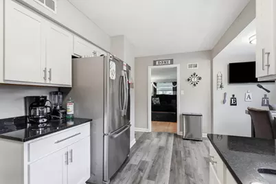 5800 W Vienna Ave, Milwaukee, WI 53216 - Photo 21