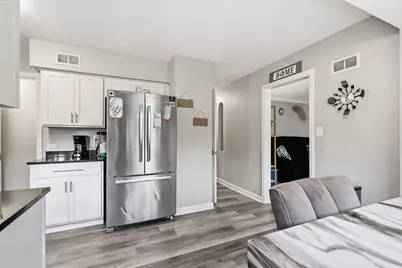 5800 W Vienna Ave, Milwaukee, WI 53216 - Photo 19