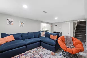 5800 W Vienna Ave, Milwaukee, WI 53216 - Photo 17