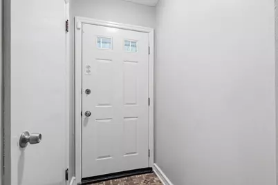 5800 W Vienna Ave, Milwaukee, WI 53216 - Photo 11