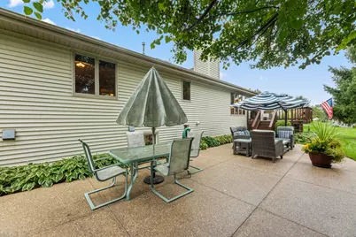 506 E Rossman St, Hartford, WI 53027 - Photo 27