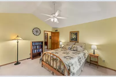 506 E Rossman St, Hartford, WI 53027 - Photo 19