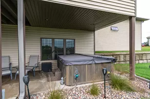 W3816 Highland Dr, Greenfield, WI 54601 - Photo 9