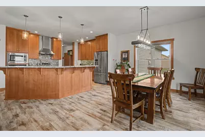 W3816  Highland Dr, Greenfield, WI 54601 - Photo 25