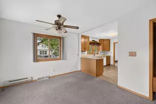 2202 Winnebago St, La Crosse, WI 54601 - Photo 11