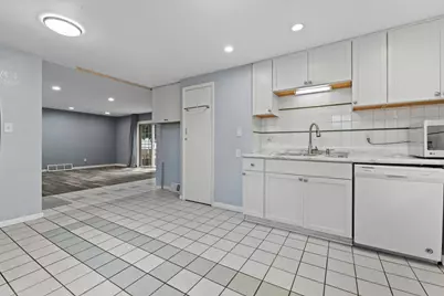 6411  Sheridan Rd, Kenosha, WI 53143 - Photo 11