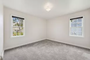 325 E Gauer Cir, Milwaukee, WI 53207 - Photo 15