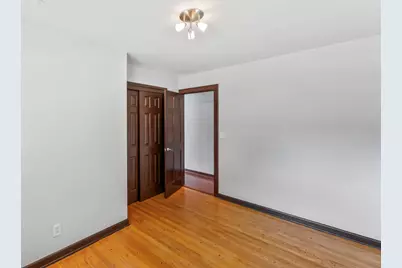 7306 W River Bend Dr, Milwaukee, WI 53219 - Photo 15