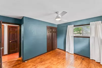7306 W River Bend Dr, Milwaukee, WI 53219 - Photo 21