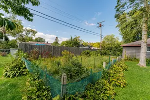 7115 N Seneca Ave, Glendale, WI 53217 - Photo 25