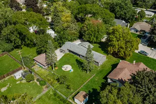 7115 N Seneca Ave, Glendale, WI 53217 - Photo 35