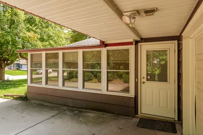 7115 N Seneca Ave, Glendale, WI 53217 - Photo 3