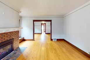 914 St Clair St, Manitowoc, WI 54220 - Photo 9