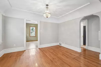 2113 S 59th St, Milwaukee, WI 53219 - Photo 9