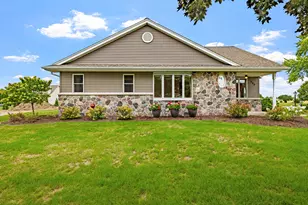335 N Main St, Cedar Grove, WI 53013 - Photo 31