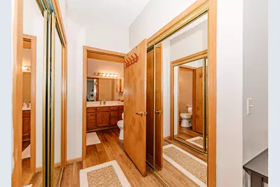 11200 W Gilbert Ave #D, Wauwatosa, WI 53226 - Photo 13