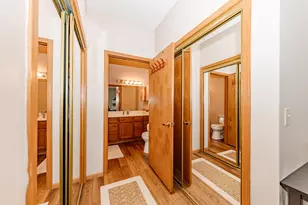 11200 W Gilbert Ave, Wauwatosa, WI 53226 - Photo 13