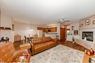 11200 W Gilbert Ave #D, Wauwatosa, WI 53226 - Photo 1