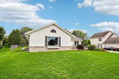 1917  Rustic Way, Waukesha, WI 53186 - Photo 3