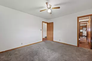 6430 N 48th Ct, Milwaukee, WI 53223 - Photo 5