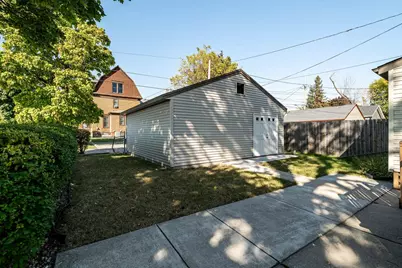 201 N 36th St, Milwaukee, WI 53208 - Photo 15