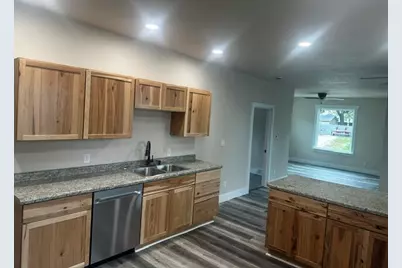 1423  Mehrtens Ave, Sheboygan, WI 53081 - Photo 5