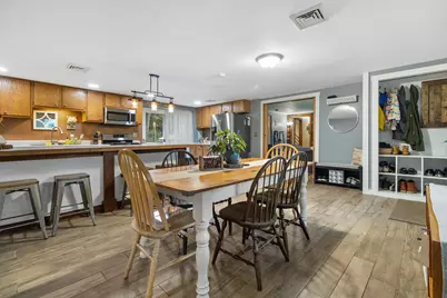 915  Bayview Ave, Twin Lakes, WI 53181 - Photo 7