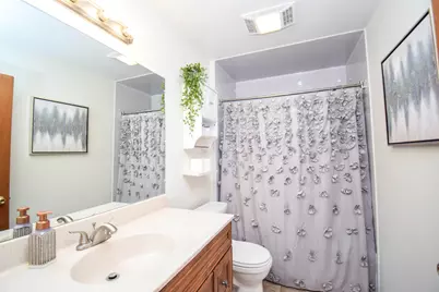 859  Quinlan Dr #H, Pewaukee, WI 53072 - Photo 17
