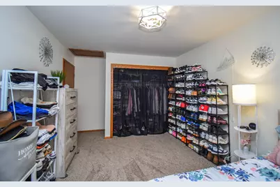 859  Quinlan Dr #H, Pewaukee, WI 53072 - Photo 19
