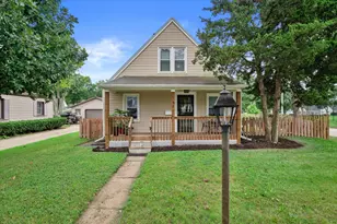 153 W Roberta Ave, Waukesha, WI 53186 - Photo 1
