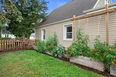 153 W Roberta Ave, Waukesha, WI 53186 - Photo 25