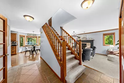 W237N3390  Five Fields Rd, Pewaukee, WI 53072 - Photo 7