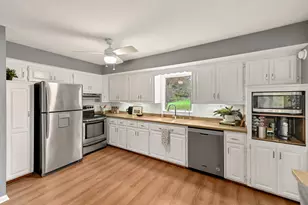 11938 N Ridgeway Ave, Mequon, WI 53097 - Photo 13